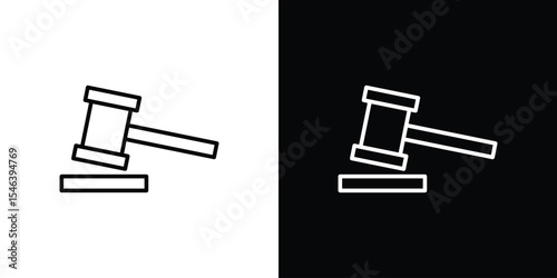 Gavel icon in black. flat graphic vector icon