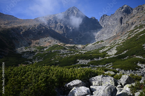 Tatry, góry w Polsce i na Słowacji, widok górski - treking