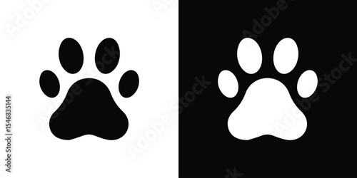 Paw icon of a flat style vector