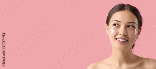 Beautiful Asian woman with ...