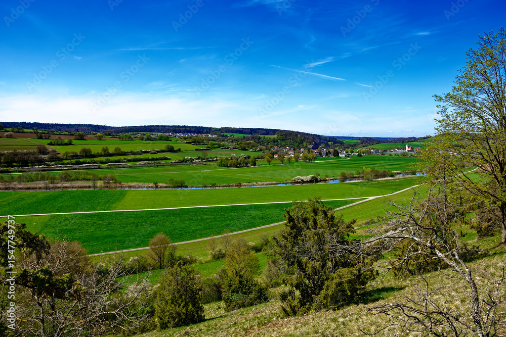 Obraz premium a beautiful day in the ancient town of Dollnstein