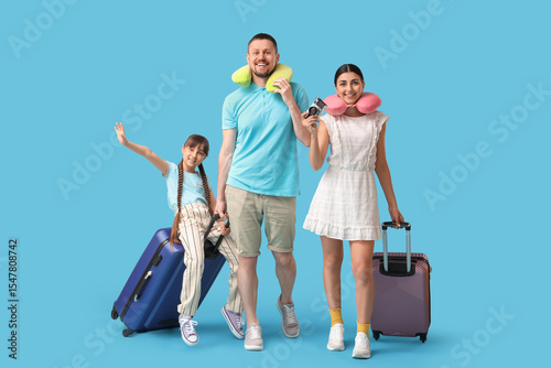 Family of tourists with nec...