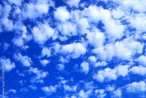 Photos 青空とふわふわした白い雲