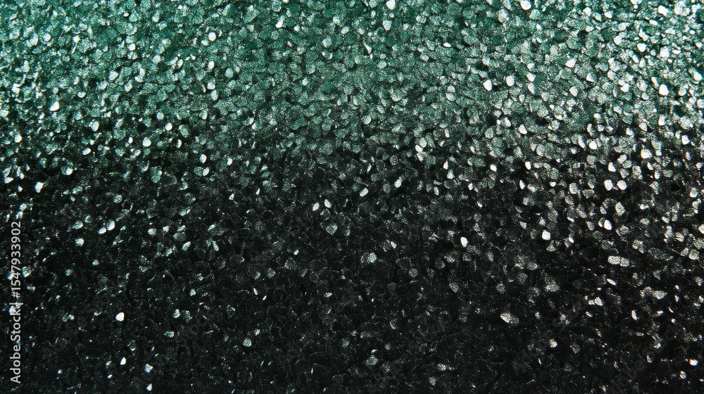 Obraz premium Abstract green textured surface with metallic reflections