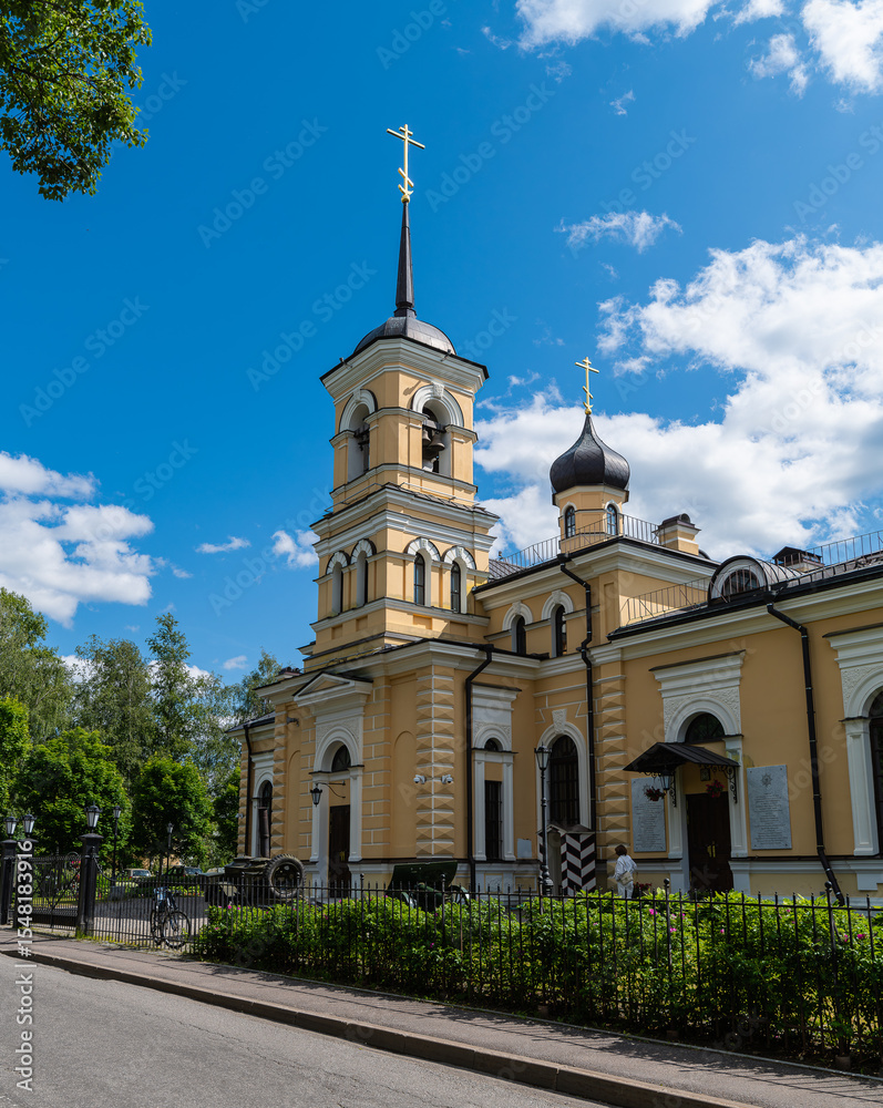 Fototapeta premium Church of St. Sergius of Radonezh in Pushkin, Saint Petersburg, Russia.