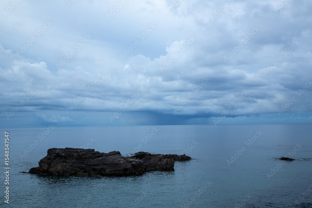 早朝奄美大島の海。 早朝奄美大島の海。