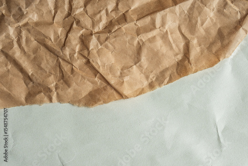 ざらざら質感のベージュ紙｜クラフト・パッケージ用背景　Beige Rough Paper Texture – Craft and Packaging Background
