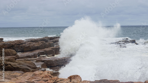 Fototapeta Naklejka Na Ścianę i Meble -  waves crashing on rocks