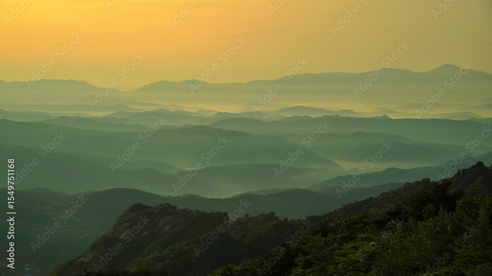 Obraz premium Beautiful mountain ridges in Korea