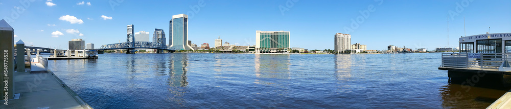 Fototapeta premium Cityscape of Jacksonville, Florida. Downtown bridge and waterfront. Panoramic shot.