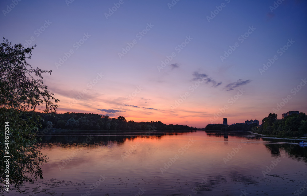 Obraz premium beautiful view on Dnipro river in Kyiv Ukraine