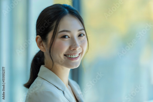 笑顔の日本人ビジネスウーマン Generative AI