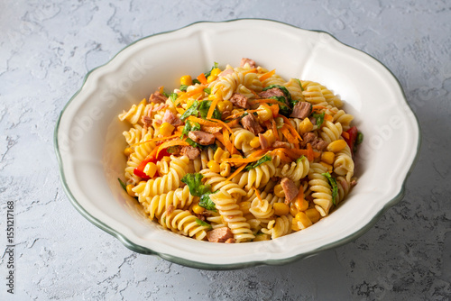 Pasta salad with tuna and v...