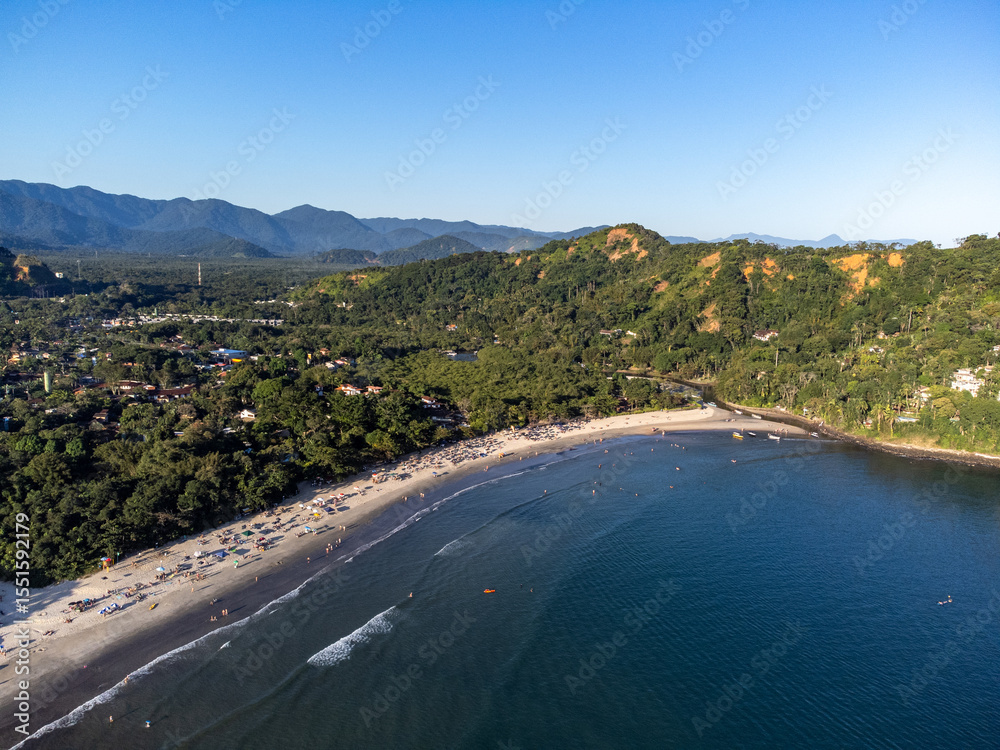 Obraz premium Beautiful Barra do Sahy beach at sunset