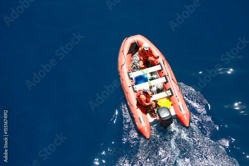 Life boat in gulf or sea to support oil and gas platform, Safety equipment to protect worker when fire case in oil and gas industry, Evacuation equipment in and and gas platform, Safety equipment