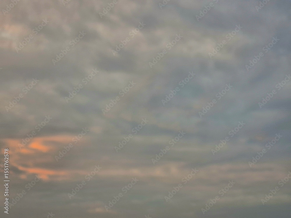 Naklejka premium Cloudy afternoon sky view during the dry season at Pamekasan, Indonesia