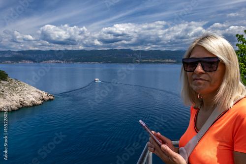Tourist missed the passenger ship, desperate woman looking for a connection to get back home,