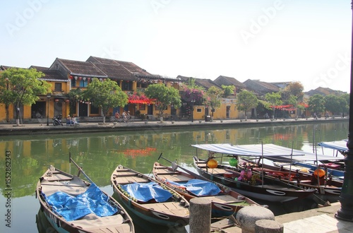 Wallpaper Mural ベトナムホイアンのドゥボン川風景 Torontodigital.ca