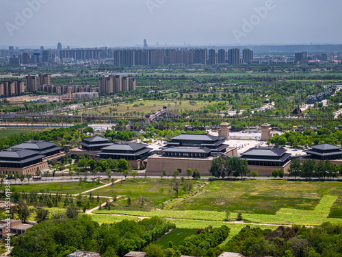Cuadro en lienzo view of the museum and The ​​Ruins of Qin Xianyang Palace in Xianyang, China