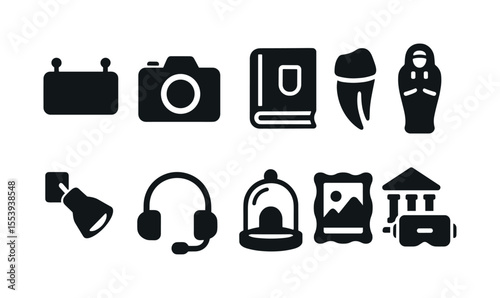 Travel, museum outline icon set. discovery, culture, history, and audio outline icons