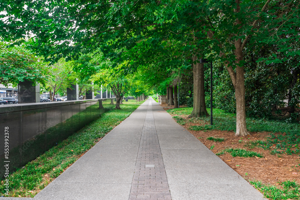 Obraz premium The long, straight paths of Bicentennial Park remind us that clarity comes one step at a time, Nashville, Tennessee, United States of America