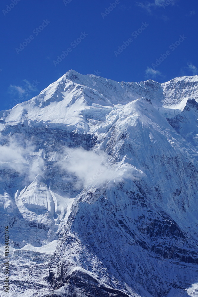 Naklejka premium Snowy mountain in Nepal