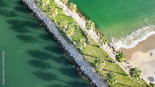 PLAYA MAR PIEDRAS PAISAJES DESIERTO CALMA OLAS 