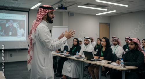Saudi Arabian Man Delivers Engaging Presentation to Diverse Audience
