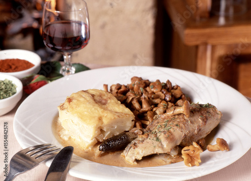 Pintade aux girolles