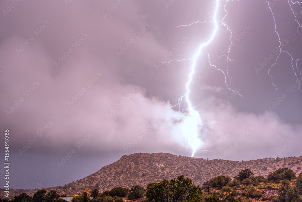 Fototapeta premium Massive Lightning Bolt Striking Sullivan Butte AZ