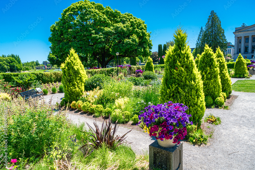Obraz premium Sunken Garden Walkway 6