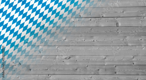 Oktoberfest Hintergrund mit Blau-Weißer Tischdecke und Holz