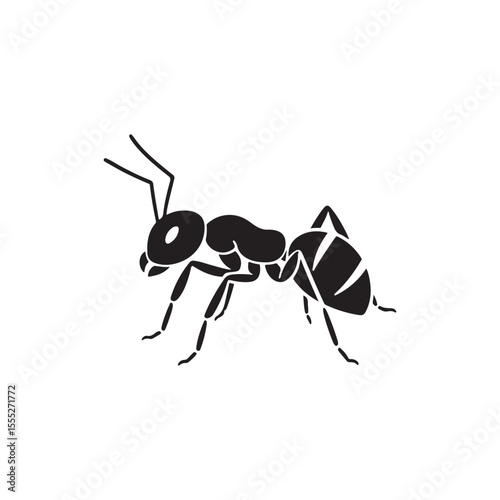 Ant in Motion: Detailed Silhouette