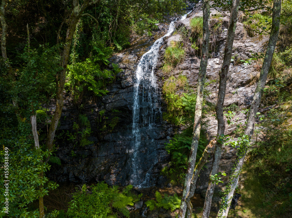 Naklejka premium Fervenza da Ferrea en Galicia