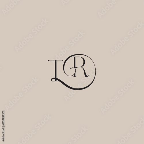 monogram wedding logo elegant and luxury style TR dinamyc curvy initial concept letter