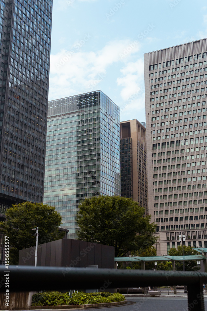 Nowoczesne wieżowce z zielenią w Japonii Nowoczesne wieżowce z zielenią w Japonii
