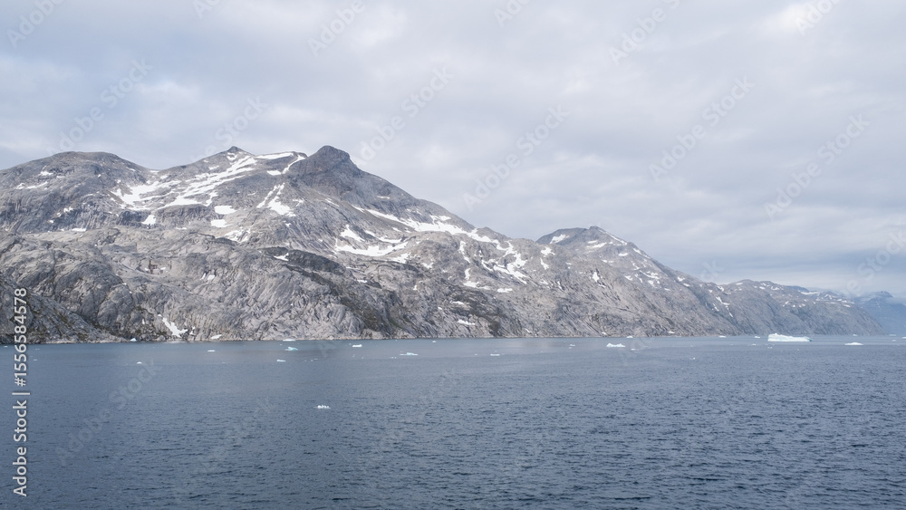 Obraz premium Landscape of the banks of the of the the fjord in Prince Christian Sound, South Greenland