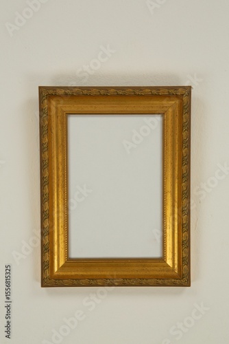 Photo frame outline, Close-up
