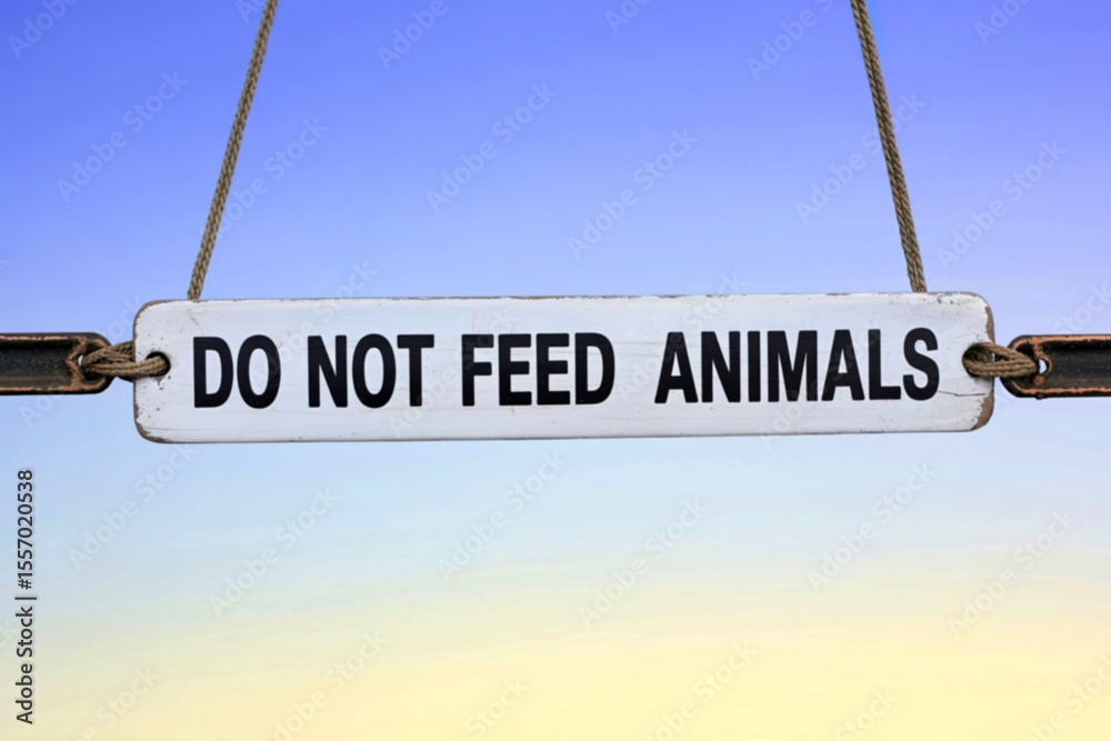 Obraz premium Do not feed animals board isolated on gradient background