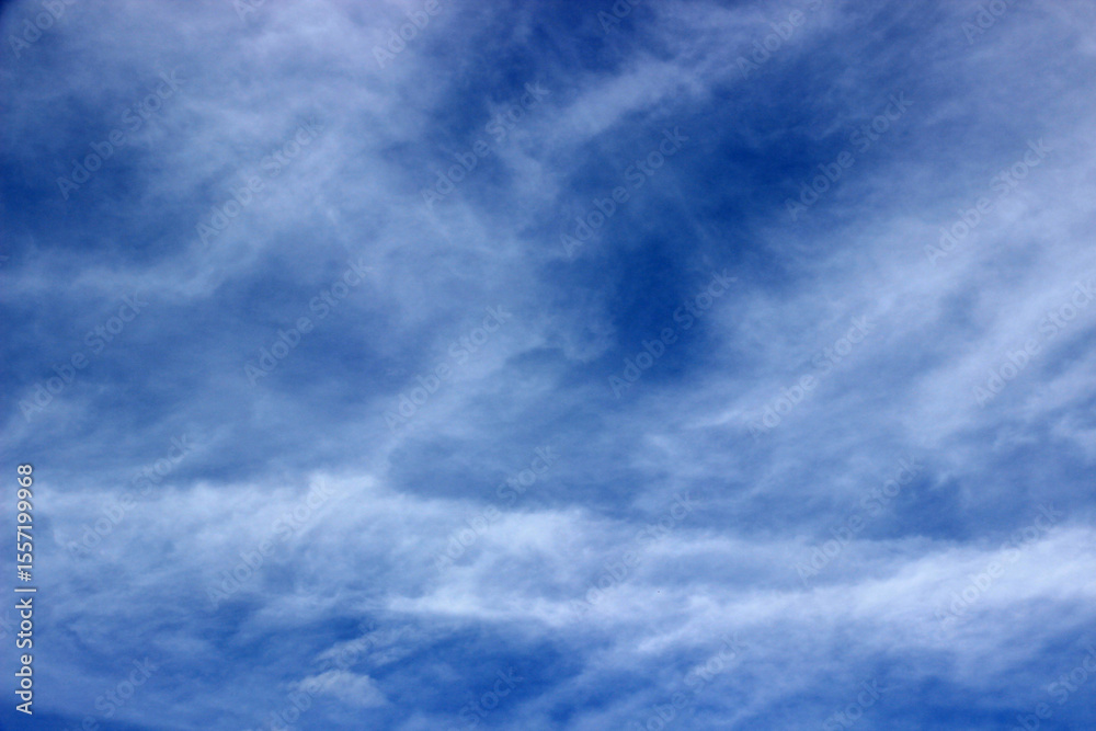 Fototapeta premium The sky is naturally clear with clouds.