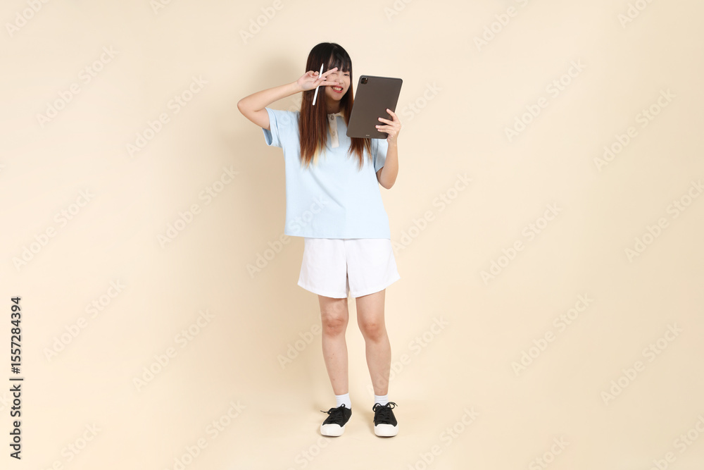 Fototapeta premium 20s Asian Woman in casual clothes