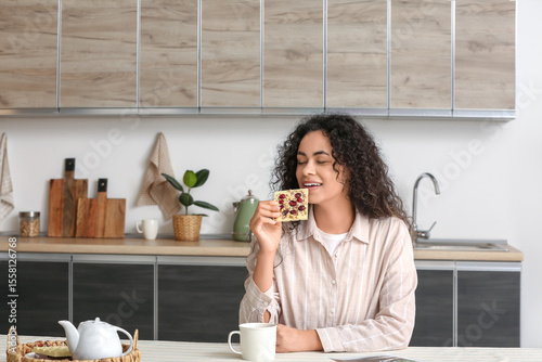 Young African-American woma...