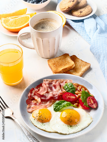 Breakfast with eggs