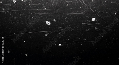 黒い背景に多数の傷と塵が残るヴィンテージテクスチャ
