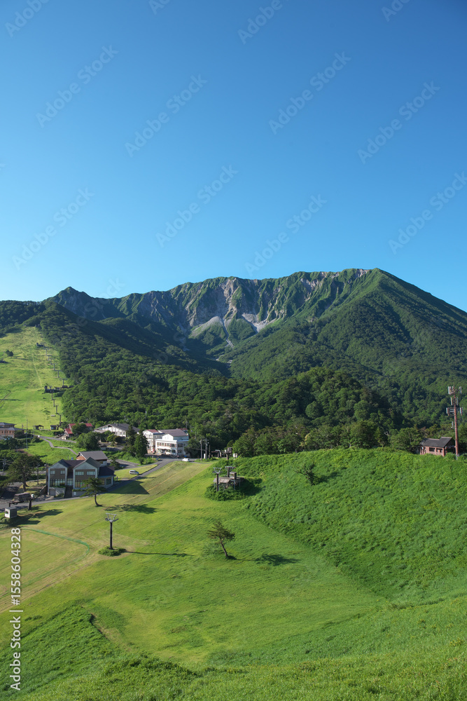 豪円山のろし台から見る鳥取の国立公園大山と北壁 豪円山のろし台から見る鳥取の国立公園大山と北壁
