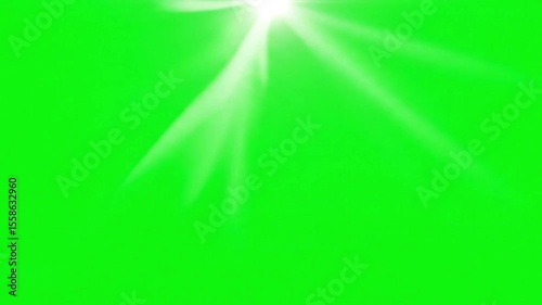 Rotating Sunlight Rays Animation on Green Screen with Pulsing Glowing Beams and Subtle Clockwise Oscillation for 4K Seamless Looping Atmospheric or Underwater Light Effects