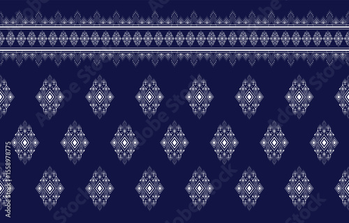 Geometric ethnnic oriental seamless pattern. Tribal ethnic vector texture. Seamless striped pattern in Aztec style. Design for fabric, clothing, carpet, scarf. Ikat pattern. Malayu patterns.