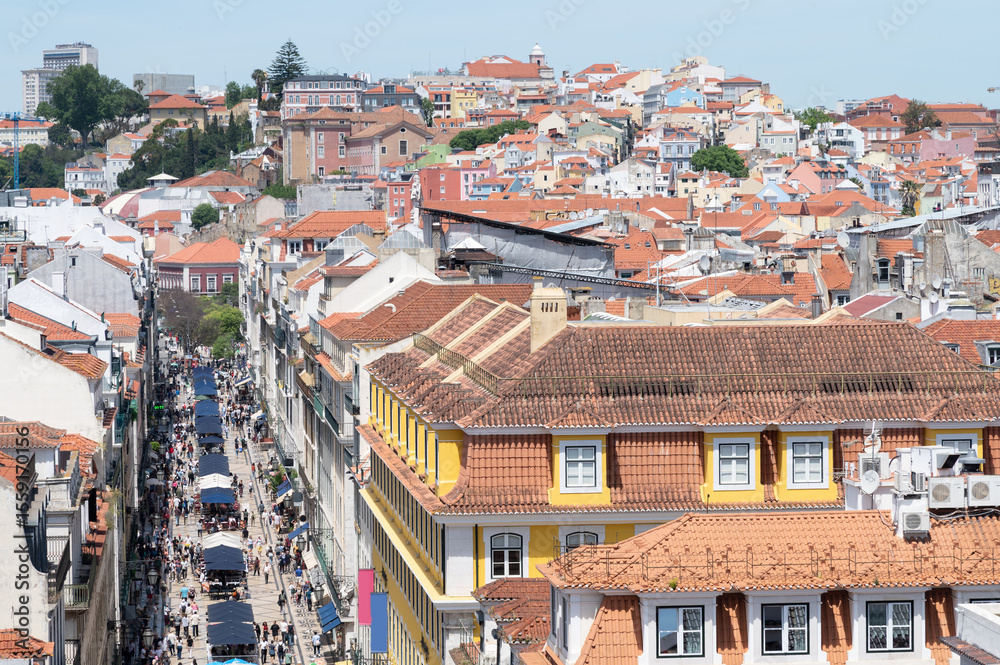 Fototapeta premium Vista aerea de Lisboa y la rua augusta desde el arco de triunfo, portugal.