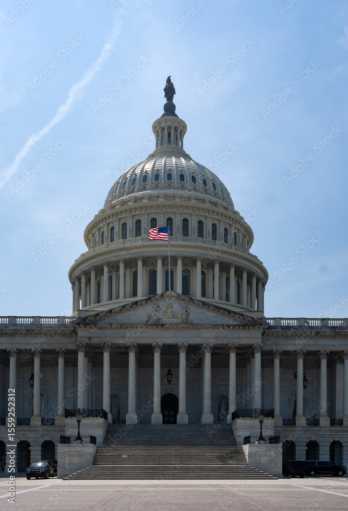Obraz premium USA Capitol. Washington DC skyline featuring the Capitol. Senate and House USA building. USA government seat in District of Columbia. The Capitol building. Capital of democracy.