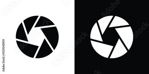 Shutter icon in trendy stroke thin linear style.